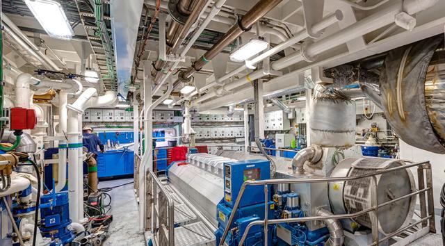 航母上的淡水获取方式 专用机械设备保障水资源充足